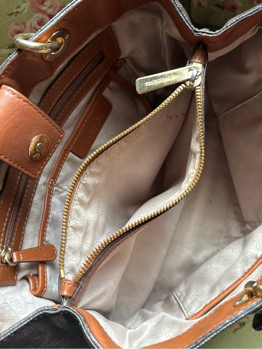 Michael Kors Shoulder Bag